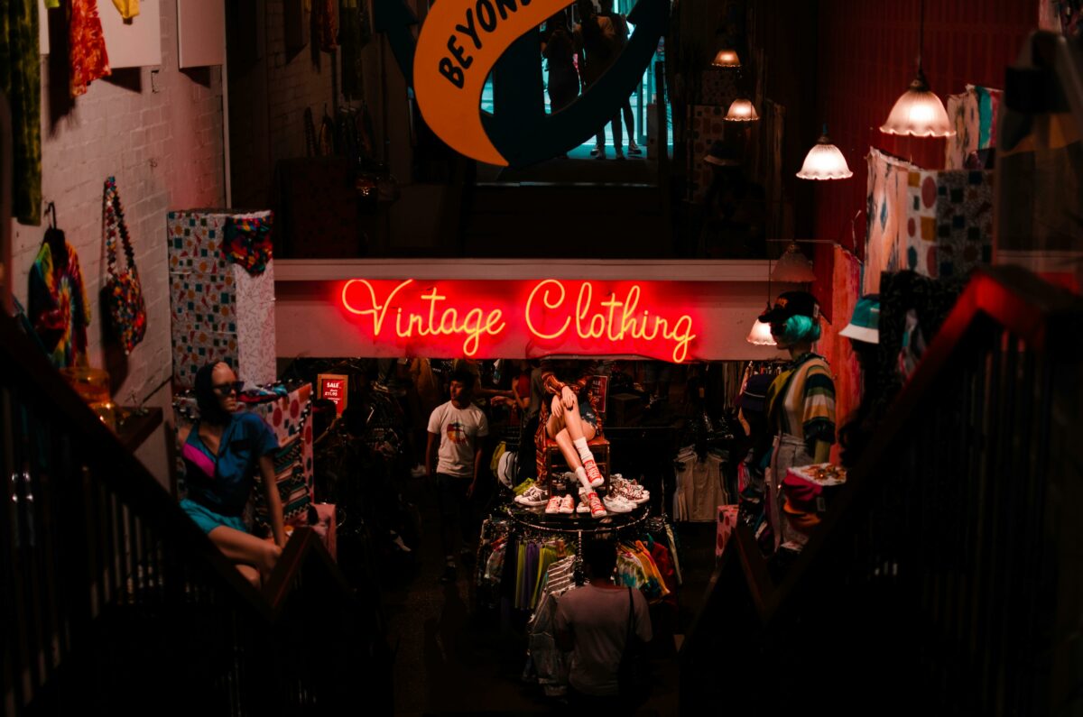 Retro market